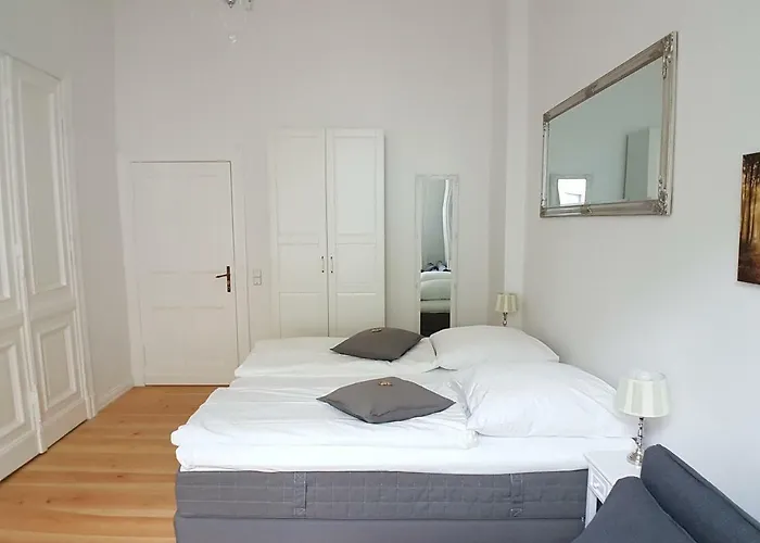 Lang Re By Rockchair Apartments L Superhost Status L 2 Bedrooms Boxspringbeds In City Center - Cozy Family & Business Flair Welcomes You!