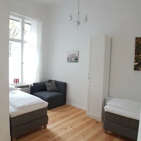 Lang Re By Rockchair Apartments L Superhost Status L 2 Bedrooms Boxspringbeds In City Center - Cozy Family & Business Flair Welcomes You! Berlin Exterior photo